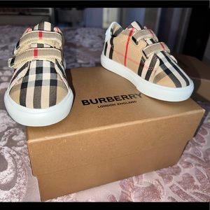 Burberry Kid's Markham Check Grip-Strap Sneaker, Baby/Toddler
